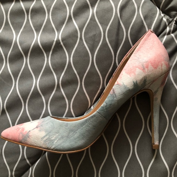 Charles David Shoes - NWOB Charles David Watercolor Heels 7M